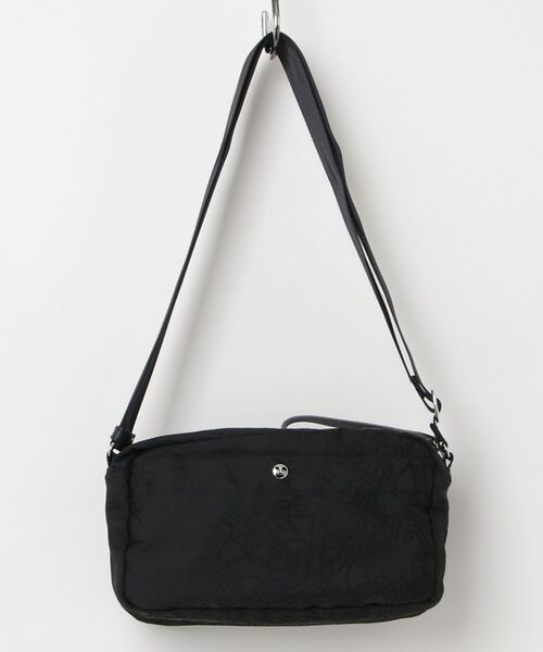 ヴィヴィアンウエストウッドマン ショルダーバッグ Vivienne Westwood MAN（ヴィヴィアンウエストウッドマン）の「TANGLED