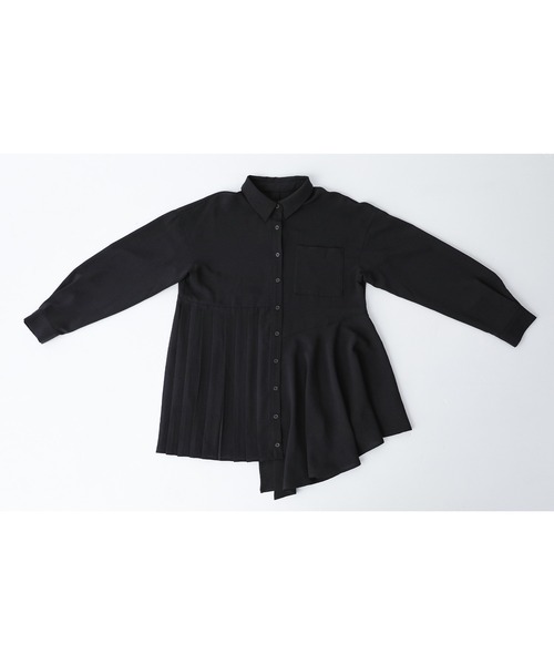 プリーツアシンメトリーフレアシャツ』（シャツ/ブラウス）｜kOhAKU