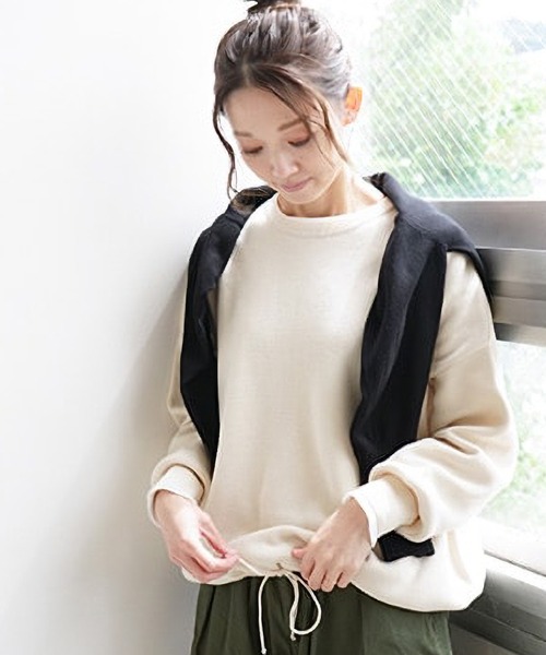 SOLAMONAT(ソラモナ)の「ウエハースニットドローコードプルオーバー(ニット/セーター・レディース・ホワイト/レッド/ネイビー/キナリ/杢グレー/チャコールグレー/ブラック・FREE)」の3枚目の写真