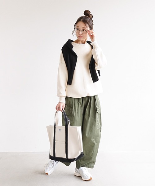 SOLAMONAT(ソラモナ)の「ウエハースニットドローコードプルオーバー(ニット/セーター・レディース・ホワイト/レッド/ネイビー/キナリ/杢グレー/チャコールグレー/ブラック・FREE)」の15枚目の写真