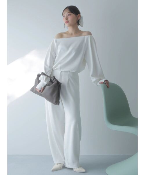dazzlin（ダズリン）の「【吉田朱里】バレルレッグスウェットパンツ ※BLACK WEB限定カラー（スウェットパンツ・レディース・ベージュ/オフホワイト/チャコールグレー/ブラック・SMALL/MEDIUM）」の17枚目の写真