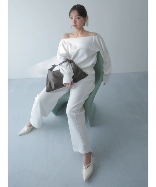 dazzlin（ダズリン）の「【吉田朱里】バレルレッグスウェットパンツ ※BLACK WEB限定カラー（スウェットパンツ・レディース・ベージュ/オフホワイト/チャコールグレー/ブラック・SMALL/MEDIUM）」の21枚目の写真