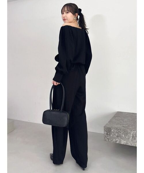 dazzlin（ダズリン）の「【吉田朱里】バレルレッグスウェットパンツ ※BLACK WEB限定カラー（スウェットパンツ・レディース・ベージュ/オフホワイト/チャコールグレー/ブラック・SMALL/MEDIUM）」の11枚目の写真