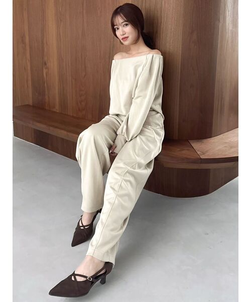 dazzlin（ダズリン）の「【吉田朱里】バレルレッグスウェットパンツ ※BLACK WEB限定カラー（スウェットパンツ・レディース・ベージュ/オフホワイト/チャコールグレー/ブラック・SMALL/MEDIUM）」の14枚目の写真