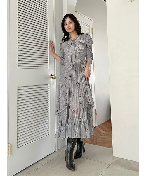 Sustainableプリーツプリントワンピース（ワンピース）｜SNIDEL