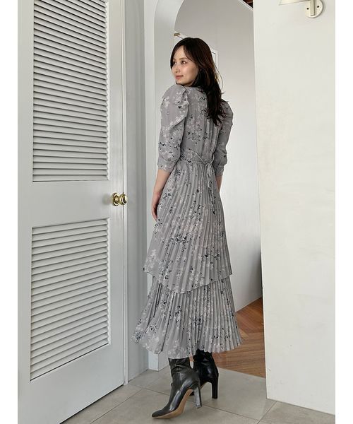 セール】Sustainableプリーツプリントワンピース（ワンピース