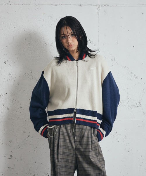 NIKE(ナイキ)の「ナイキ スポーツウェア ウィメンズカーディガン / Nike Sportswear Women's Cardigan HV2495-104 Light Orewood Brown(カーディガン/ボレロ・レディース・ブラウン系その他・XS/S/M/L/XL)」の2枚目の写真
