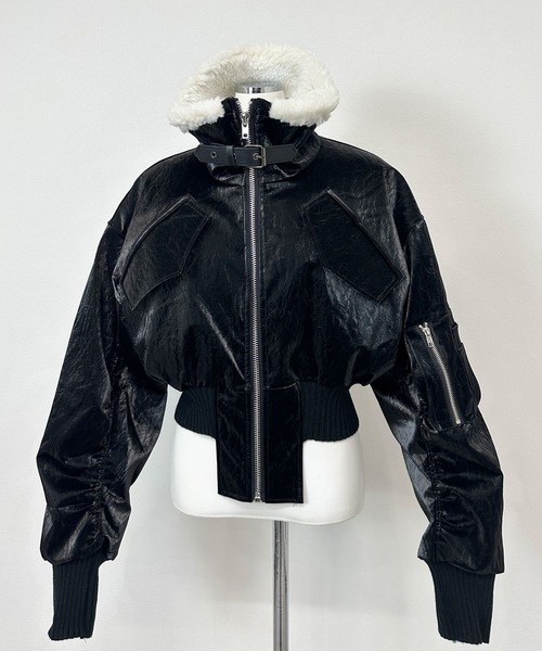 ボアカラーフェイクレザームートンショートジャケット（ライダース