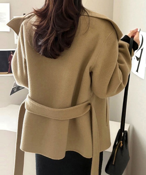 セール】ワイドカラーウエストベルト付きミドル丈コート（チェスター