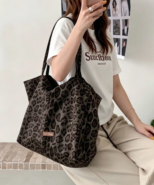 ReRe（リリ）の「レオパード×無地リバーシブルトートバッグ（トートバッグ・レディース・グレー/ピンク/ブラウン・FREE）」の14枚目の写真