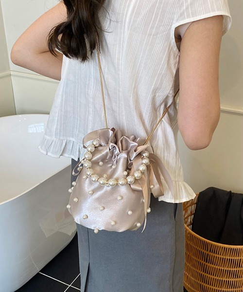 DRESS PLUS（ドレスプラス）の「パールハンドル付きパーティーバッグ（ハンドバッグ・レディース・グレー/ブラック/シャンパン・フリー）」の18枚目の写真
