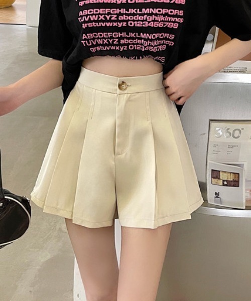 Mejoul(メジュール)の「プリーツハイウエストショートパンツ(その他パンツ・レディース・ブラウン/ブラック/アイボリー・M/L)」の20枚目の写真