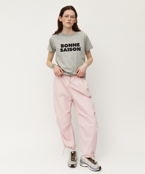 Auntie Rosa Holiday(アンティローザホリデー)の「BONNESAISONプリントTEE(Tシャツ/カットソー・レディース・オフホワイト/グレー・FREE)」の4枚目の写真