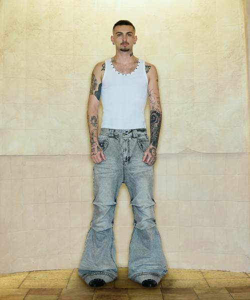 OPUS 0012(オーパス0012)の「Op. 09 DONS FLARE PANTS LIGHT GRAY(デニムパンツ・メンズ・その他・SMALL/MEDIUM/X-SMALL/LARGE)」の2枚目の写真