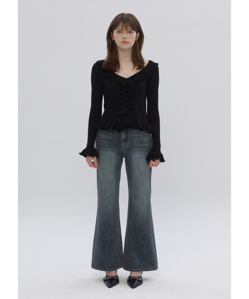 BUTTON UP(ボタンアップ)の「デイリーウォッシュドワイドブーツカットデニム(デニムパンツ・レディース・その他・SMALL/MEDIUM/LARGE)」の2枚目の写真