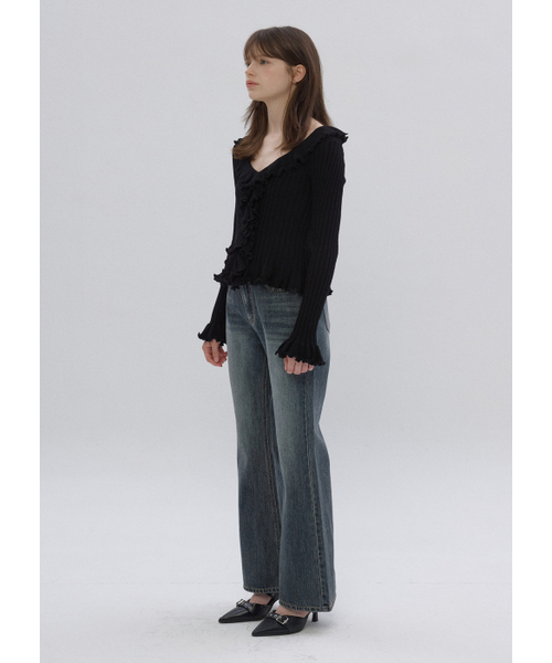 BUTTON UP(ボタンアップ)の「デイリーウォッシュドワイドブーツカットデニム(デニムパンツ・レディース・その他・SMALL/MEDIUM/LARGE)」の4枚目の写真