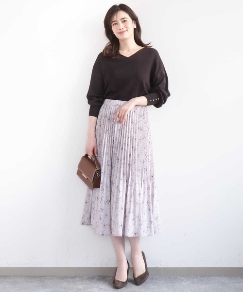 OFUON le MK(オフオンルエムケー)の「ラインフラワープリーツスカート/洗える/WEB限定サイズあり(スカート・レディース・ブラック/ライトピンク・36/38/40)」の6枚目の写真