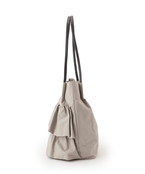 SHOO・LA・RUE(シューラルー)の「【撥水】つまみハンドルフリルトートバッグ(トートバッグ・レディース・グレー/ブラウン系/ブラック・00)」の13枚目の写真