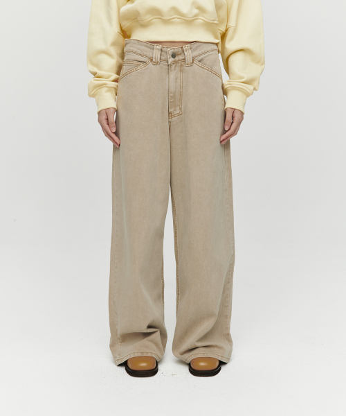 HEUTE(ホイテ)の「BENY WIDE DENIM (BEIGE)(デニムパンツ・レディース・ベージュ・FREE)」の1枚目の写真