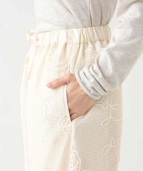 BEAMS HEART(ビームスハート)の「コードレース パンツ(その他パンツ・レディース・ホワイト/ライム/ブラック・FREE)」の4枚目の写真