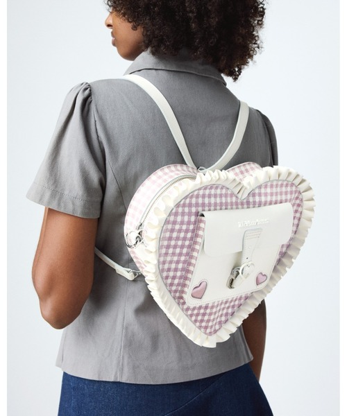 Dr. Martens（ドクターマーチン）の「Dr. Martens/ドクターマーチン ハート バックパック 42934100（バックパック/リュック・メンズ・ピンク・FREE）」の4枚目の写真