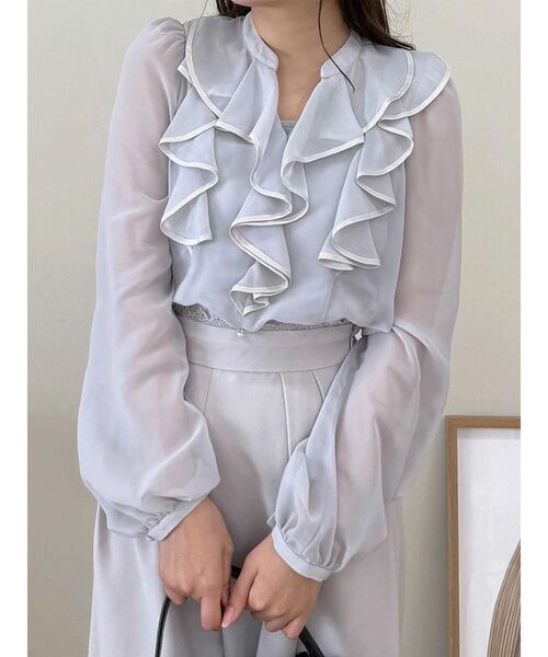 MERCURYDUO（マーキュリーデュオ）の「ダブルラッフルバイカラーパイピングブラウス（シャツ/ブラウス・レディース・ライトグレー/ブラック/アイボリー・FREE）」の3枚目の写真