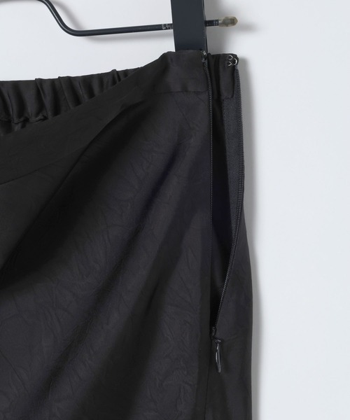 JEANASIS（ジーナシス）の「アソートワッシャーサテンマキシスカート/638845（スカート・レディース・ナチュラル/ブラック/パープル系その他・MEDIUM/SMALL）」の15枚目の写真