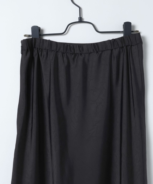 JEANASIS（ジーナシス）の「アソートワッシャーサテンマキシスカート/638845（スカート・レディース・ナチュラル/ブラック/パープル系その他・MEDIUM/SMALL）」の18枚目の写真