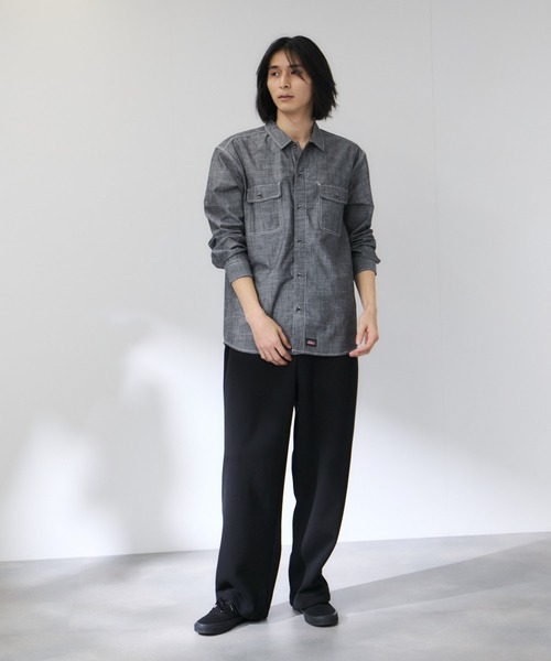 Mac-House(マックハウス)の「GENUINE Dickies コットンシャンブレー ダブルポケット 長袖ワークシャツ(シャツ/ブラウス・メンズ・オフホワイト/ブルー/ブラック・M/L/XL)」の19枚目の写真