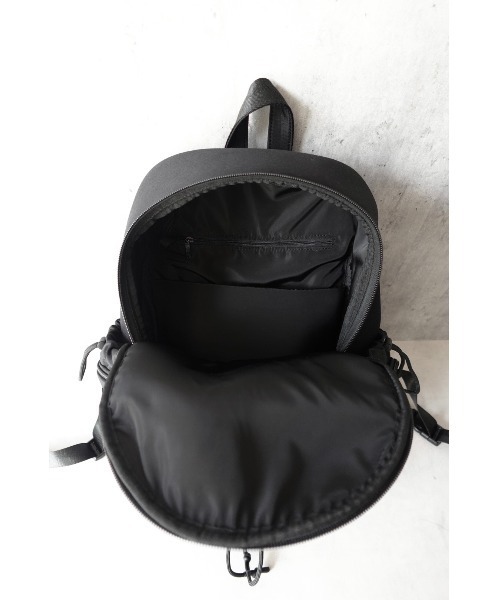 TRUNC（トランクエイティーエイト）の「Drowcord Back Pack / ドローコードバックパック（バックパック/リュック・レディース・ブラック・FREE）」の5枚目の写真