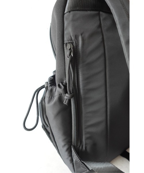 TRUNC（トランクエイティーエイト）の「Drowcord Back Pack / ドローコードバックパック（バックパック/リュック・レディース・ブラック・FREE）」の19枚目の写真