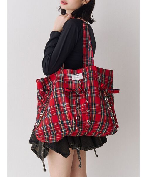 jouetie（ジュエティ）の「ハトメリボンビッグトート（トートバッグ・レディース・レッド/ブラウン/ブラック/オフホワイト・FREE）」の4枚目の写真