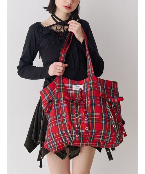 jouetie（ジュエティ）の「ハトメリボンビッグトート（トートバッグ・レディース・レッド/ブラウン/ブラック/オフホワイト・FREE）」の8枚目の写真