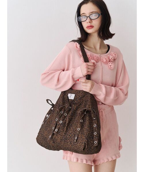 jouetie（ジュエティ）の「ハトメリボンビッグトート（トートバッグ・レディース・レッド/ブラウン/ブラック/オフホワイト・FREE）」の18枚目の写真