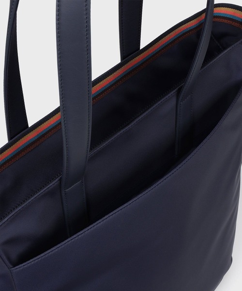 Paul Smith(ポールスミス)の「ナイロンブライトストライプトリム トートバッグ【553405 N083T】(トートバッグ・メンズ・ブラック/ネイビー・FREE)」の4枚目の写真