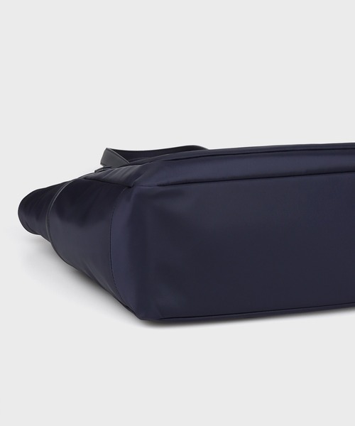 Paul Smith(ポールスミス)の「ナイロンブライトストライプトリム トートバッグ【553405 N083T】(トートバッグ・メンズ・ブラック/ネイビー・FREE)」の6枚目の写真