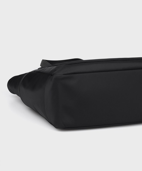 Paul Smith(ポールスミス)の「ナイロンブライトストライプトリム トートバッグ【553405 N083T】(トートバッグ・メンズ・ブラック/ネイビー・FREE)」の11枚目の写真