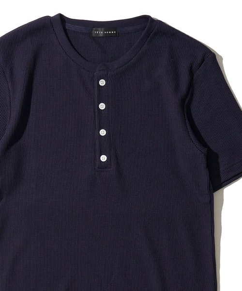 TETE HOMME(テットオム)の「展開店舗限定 サーマル ヘンリーネックショートスリーブTシャツ(Tシャツ/カットソー・メンズ・ホワイト/ブラック/ネイビー/グレー・MEDIUM/X-LARGE/LARGE)」の4枚目の写真