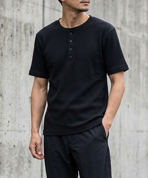TETE HOMME(テットオム)の「展開店舗限定 サーマル ヘンリーネックショートスリーブTシャツ(Tシャツ/カットソー・メンズ・ホワイト/ブラック/ネイビー/グレー・MEDIUM/X-LARGE/LARGE)」の11枚目の写真