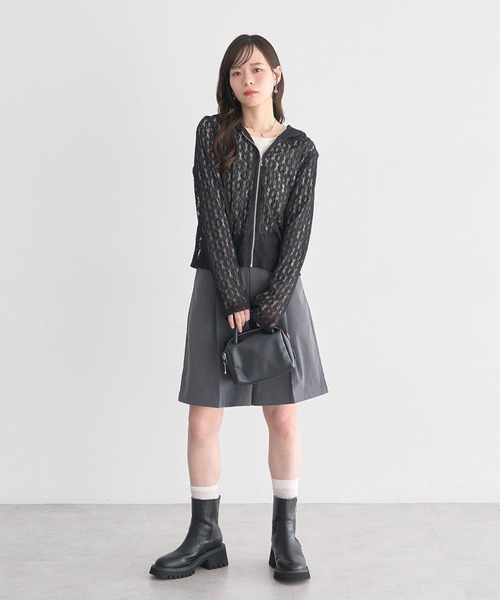 earth music&ecology(アースミュージックアンドエコロジー)の「レースパーカー(パーカー・レディース・ブラック/アイボリー・FREE)」の7枚目の写真