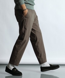 The DUFFER of ST.GEORGE（ザダファーオブセントジョージ）の「SUPER STRETCH TAPERED EASY PANTS:セットアップ対応 スーパーストレッチ テーパードイージーパンツ（スラックス）」