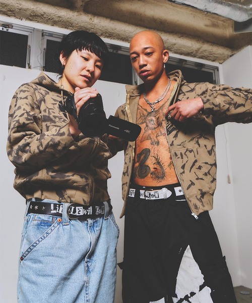 JOINT WORKS(ジョイントワークス)の「Little Willow / リトルウィロー 別注 HEART SPIDER ZIP HOODIE(パーカー・メンズ・カーキ/ブラック・MEDIUM/SMALL)」の15枚目の写真