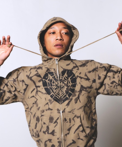 JOINT WORKS(ジョイントワークス)の「Little Willow / リトルウィロー 別注 HEART SPIDER ZIP HOODIE(パーカー・メンズ・カーキ/ブラック・MEDIUM/SMALL)」の18枚目の写真