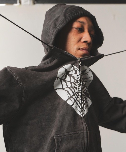 JOINT WORKS(ジョイントワークス)の「Little Willow / リトルウィロー 別注 HEART SPIDER ZIP HOODIE(パーカー・メンズ・カーキ/ブラック・MEDIUM/SMALL)」の21枚目の写真