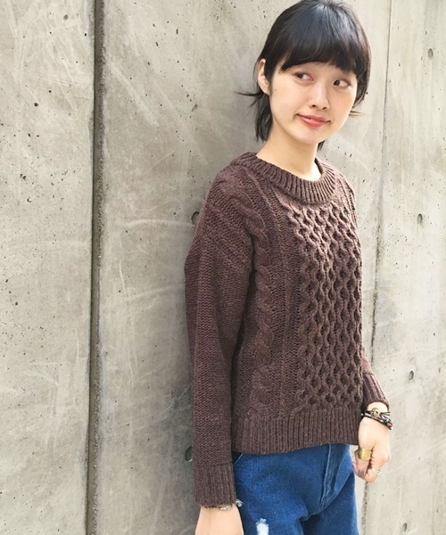Kastane(カスタネ)の「ケーブルニット(ニット/セーター・レディース・アイボリー/ブラウン/ネイビー・FREE)」の13枚目の写真