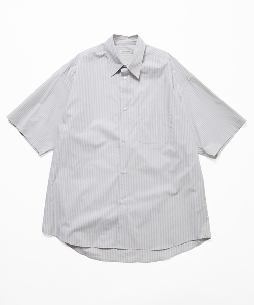 FREAK'S STORE(フリークスストア)の「限定展開 Relax Fit リラックスフィット ショートスリーブ レギュラーカラーシャツ(シャツ/ブラウス・メンズ・ベージュ/ブラック/オフホワイト/サックスブルー/ブルー系その他/チャコールグレー/ホワイト・MEDIUM/SMALL/LARGE)」の6枚目の写真