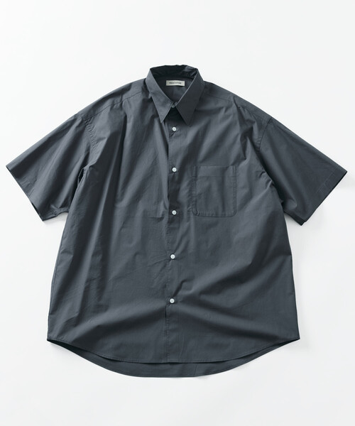 FREAK'S STORE(フリークスストア)の「限定展開 Relax Fit リラックスフィット ショートスリーブ レギュラーカラーシャツ(シャツ/ブラウス・メンズ・ベージュ/ブラック/オフホワイト/サックスブルー/ブルー系その他/チャコールグレー/ホワイト・MEDIUM/SMALL/LARGE)」の5枚目の写真