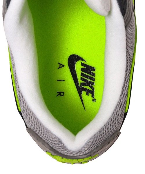 NIKE（ナイキ）の「NIKE AIR MAX 90 IQ0289-010（スニーカー・メンズ・グレー・27cm/28cm/26.5cm/26cm/29cm/28.5cm/27.5cm/30cm）」の6枚目の写真