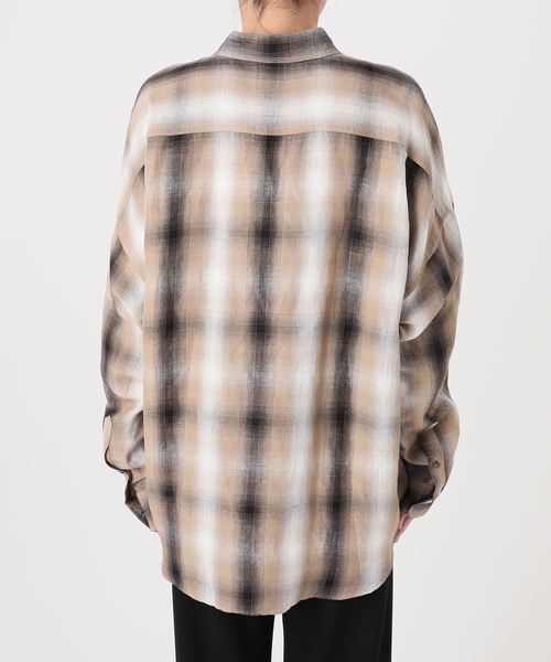 AP STUDIO（エーピーストゥディオ）の「サマーオンブレチェックシャツ（シャツ/ブラウス・レディース・キャメル・FREE）」の4枚目の写真