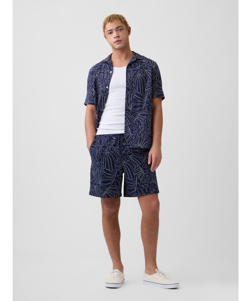 GAP(ギャップ)の「7インチ リネンブレンド イージーウエストショートパンツ(その他パンツ・メンズ・ベージュ/ブラック/ネイビー・L/M/S/XS/XL)」の6枚目の写真